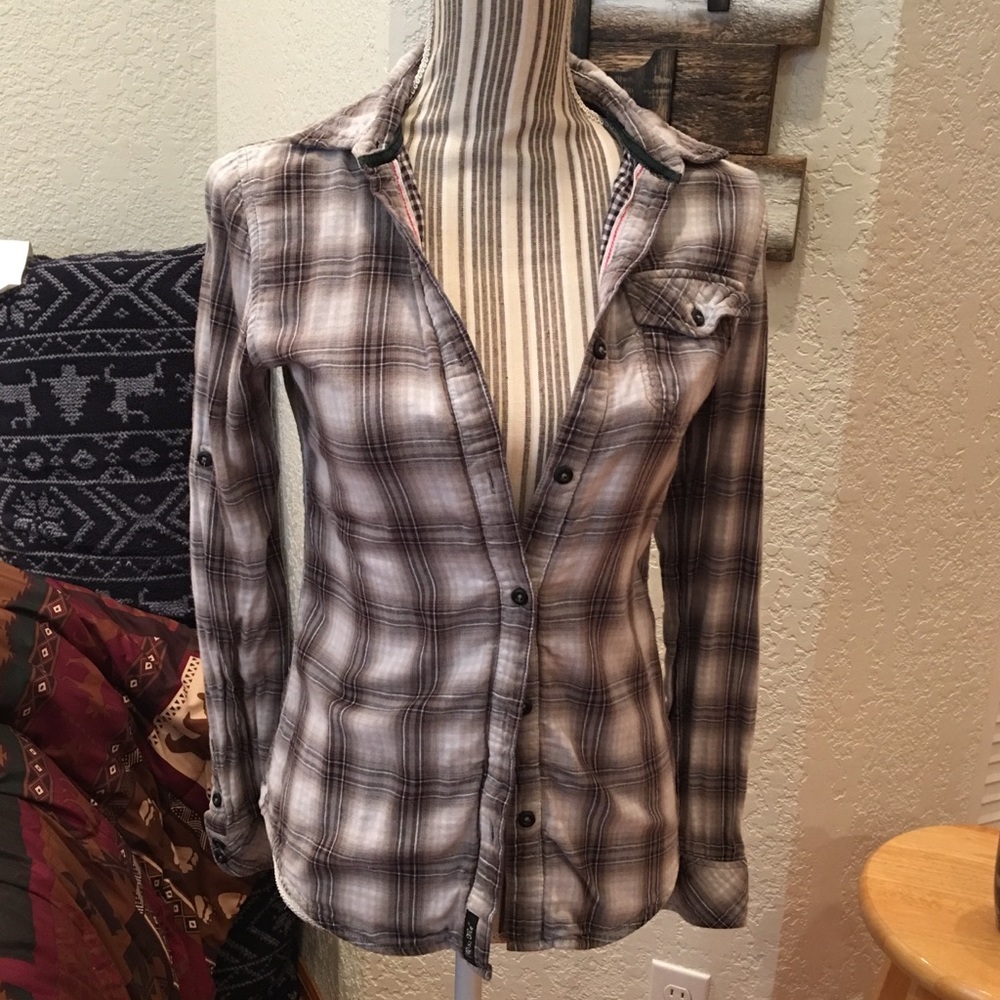🎁Miss me button up 19in long